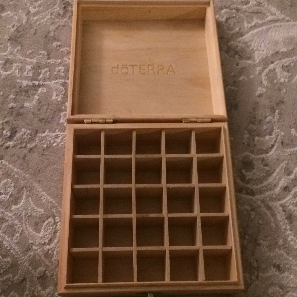DoTerra Wooden Essential oil organizer